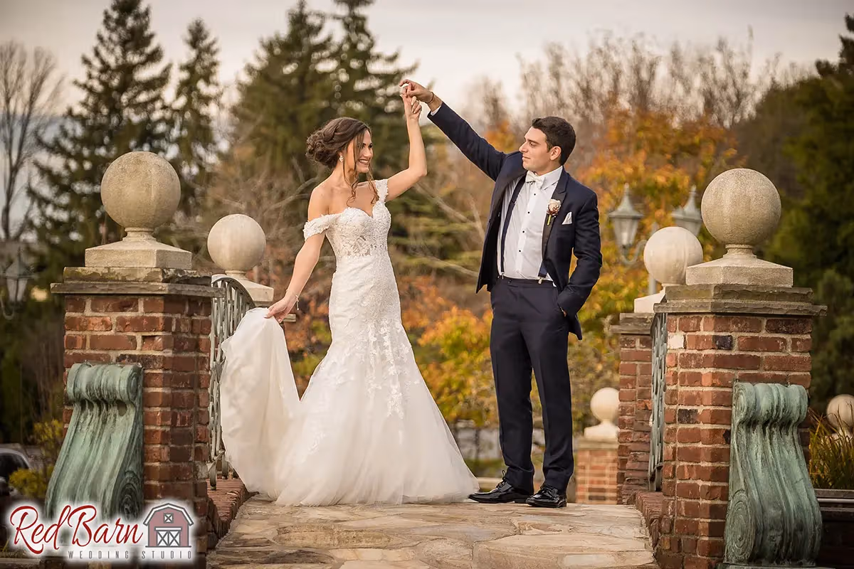 Chicago wedding photographer at Royal Sonesta — Red Barn Wedding Studio